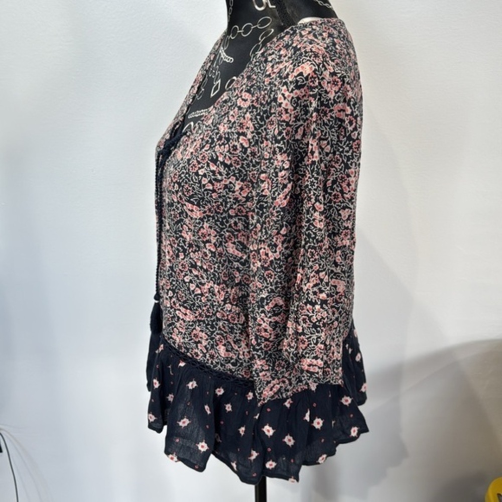 Abercrombie & Fitch‎ Floral Print Peplum Blouse Lace Up V Neck 3/4 Sleeve Top - Picture 3 of 6